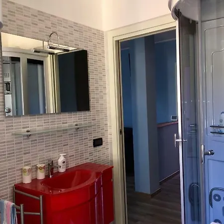 Delbarbahomes, Brusson. Centrale, Moderno. Sauna * Brusson