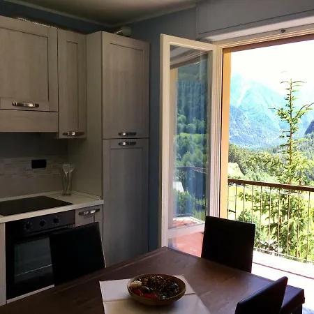 Delbarbahomes, Brusson. Centrale, Moderno. Sauna Apartmán Brusson