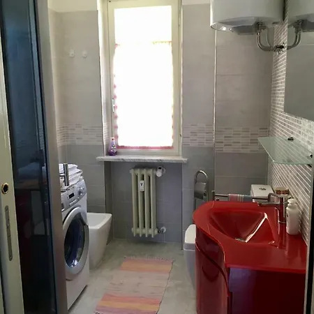 Delbarbahomes, Brusson. Centrale, Moderno. Sauna Appartement