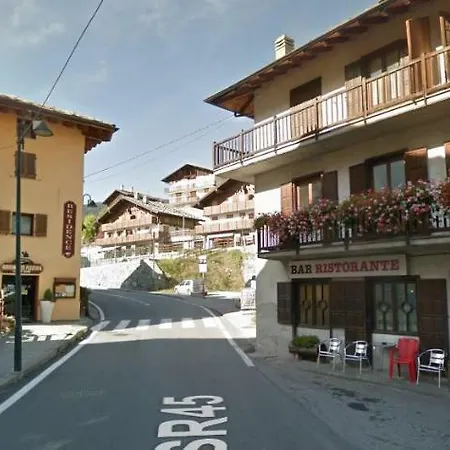 Delbarbahomes, Brusson. Centrale, Moderno. Sauna Apartament *